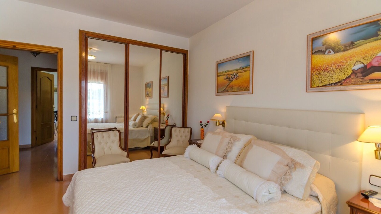 Photo of Bedroom in Sils