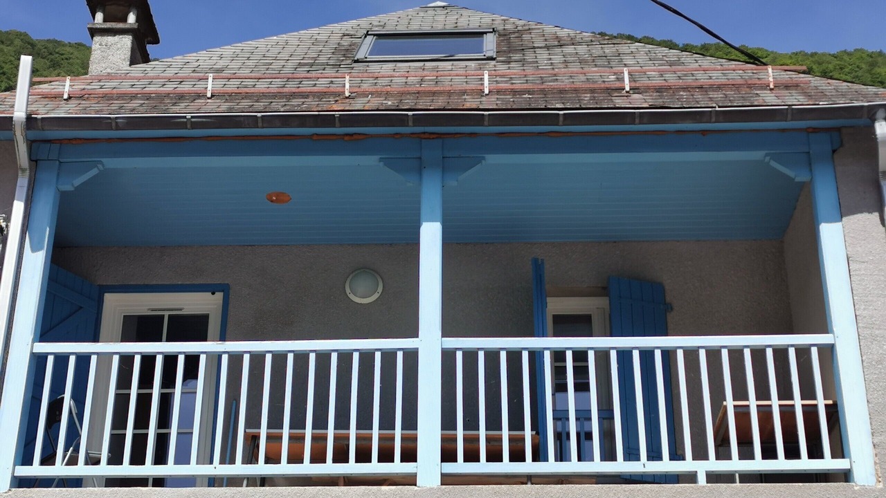 Photo of Outdoor in Campan