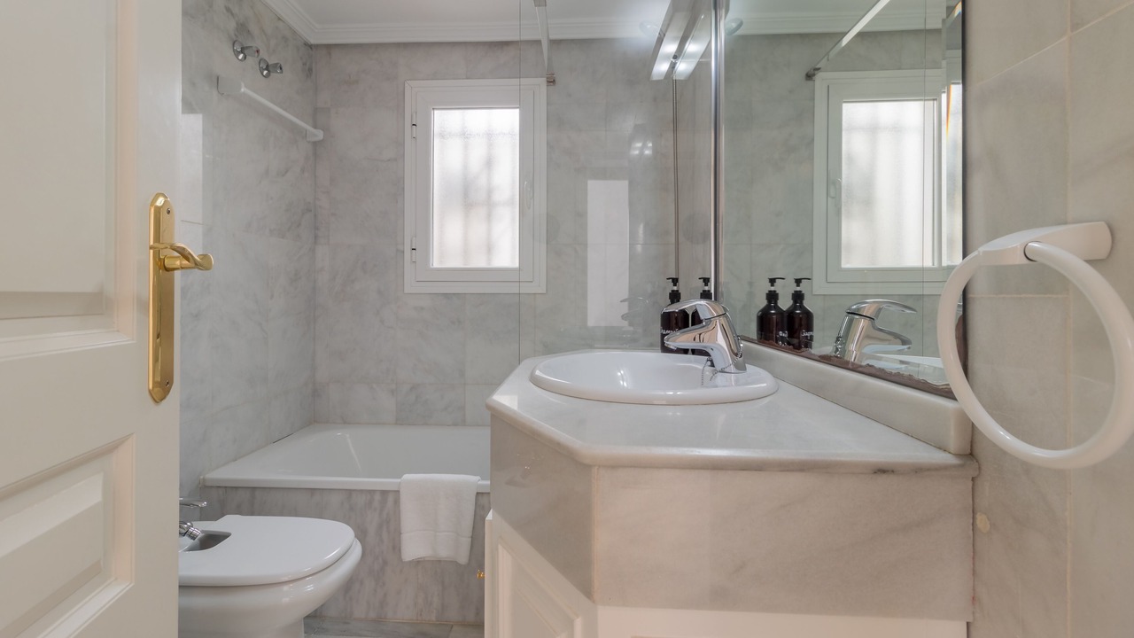Photo of Bathroom in Jewish Quarter
