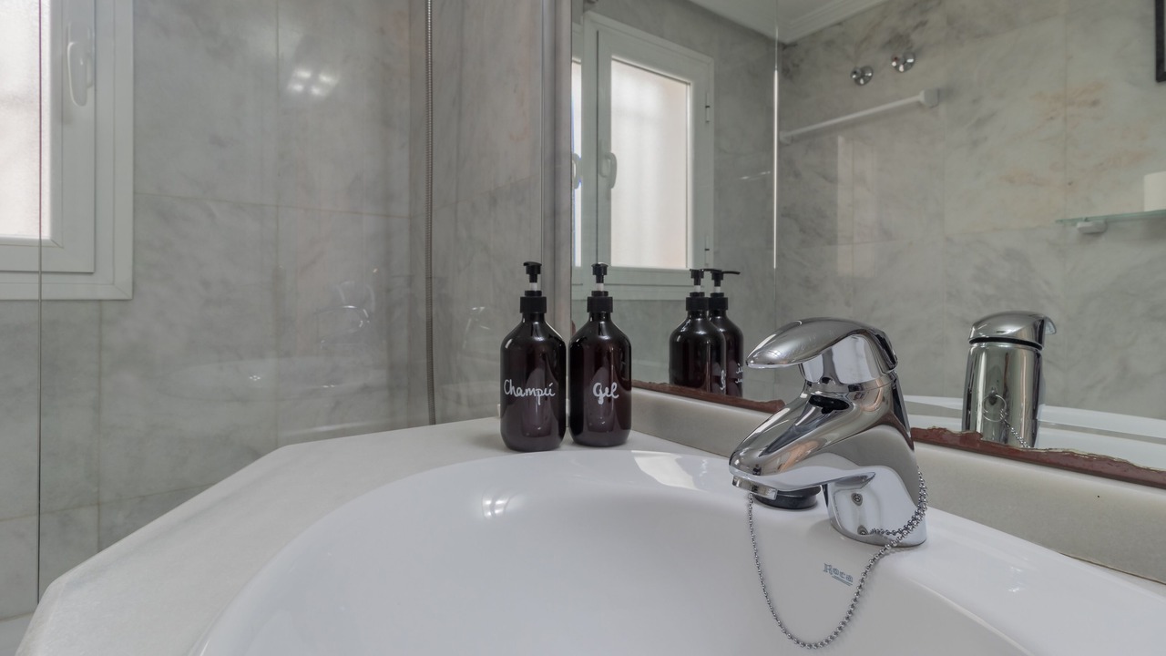 Photo of Bathroom in Jewish Quarter