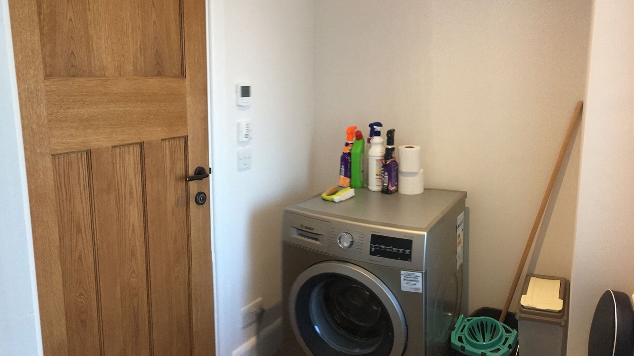 Photo of Others in Wellow