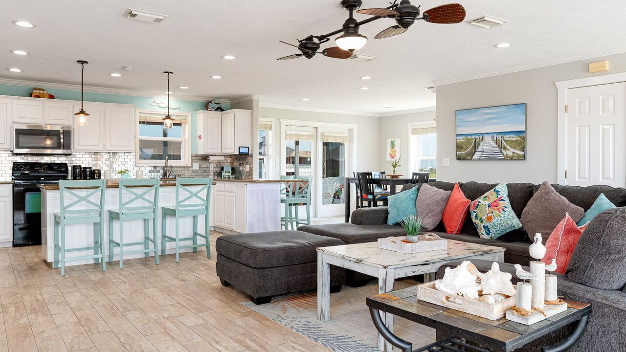 Photo of Livingroom in Crystal Beach