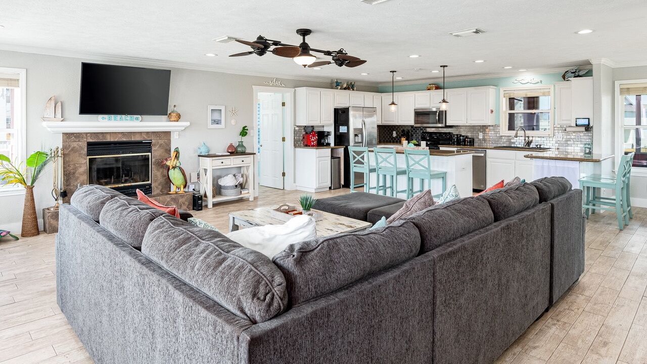 Photo of Livingroom in Crystal Beach