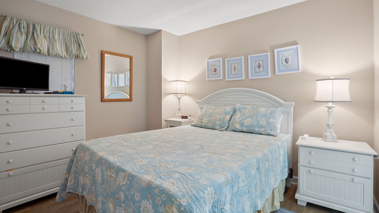 Photo of Bedroom in North Myrtle Beach