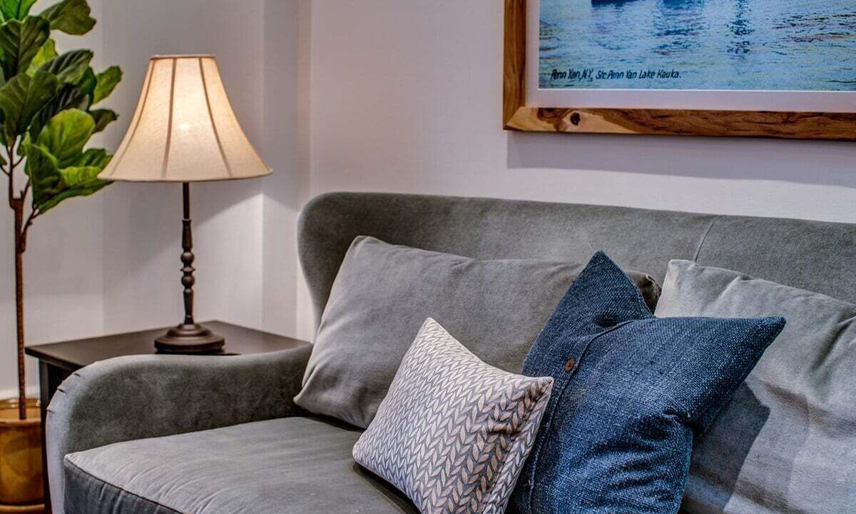 Photo of Livingroom in Town of Milo