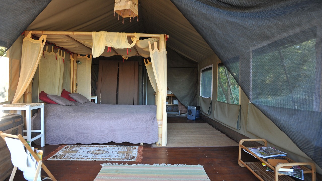 Photo of Bedroom in Chenehutte-Treves-Cunault