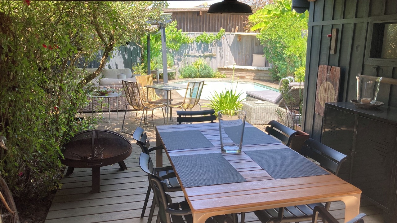 Photo of Outdoor in Tresses