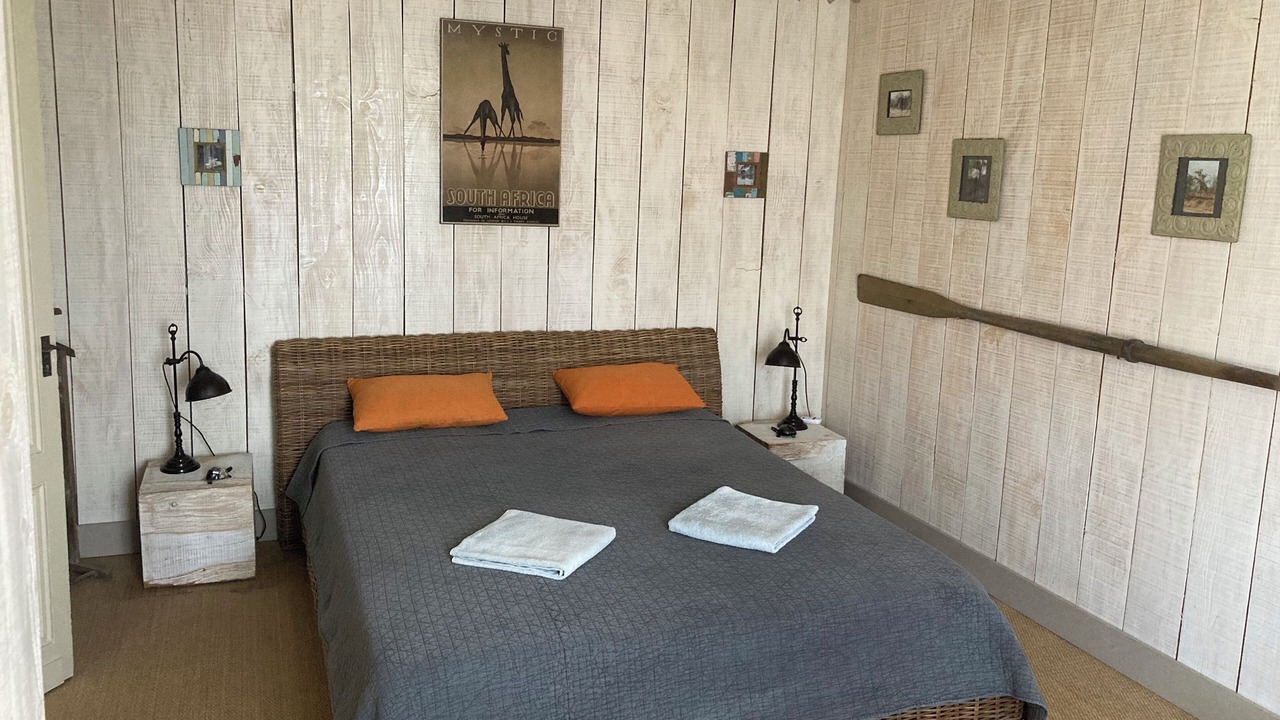 Photo of Bedroom in Tresses