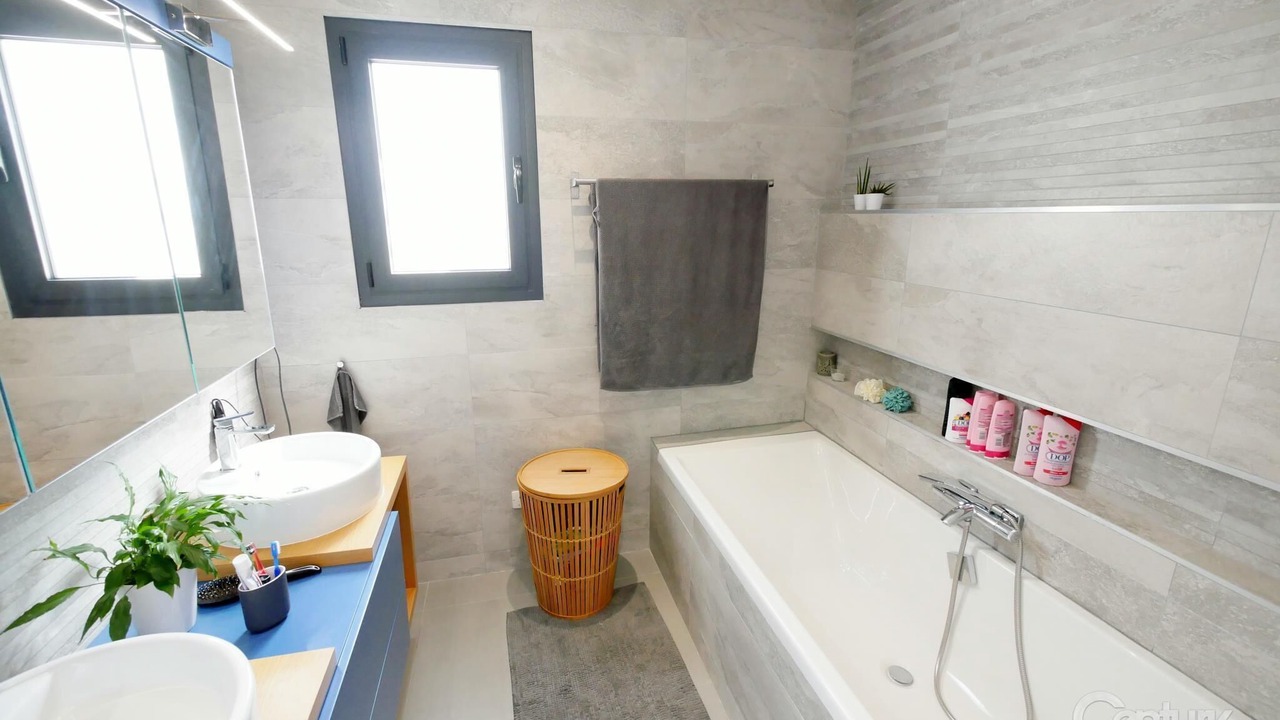 Photo of Bathroom in Gigean