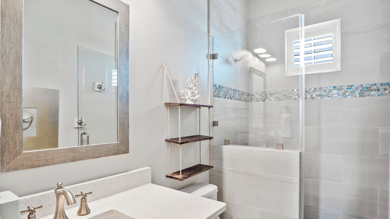 Photo of Bathroom in Cinnamon Shore