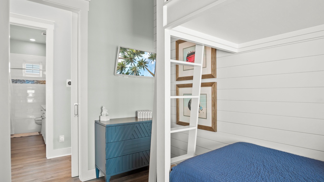 Photo of Bedroom in Cinnamon Shore