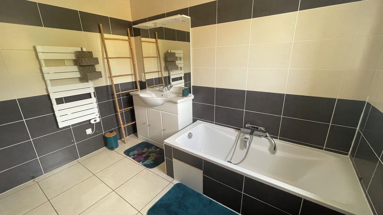 Photo of Bathroom in Saint-Chinian