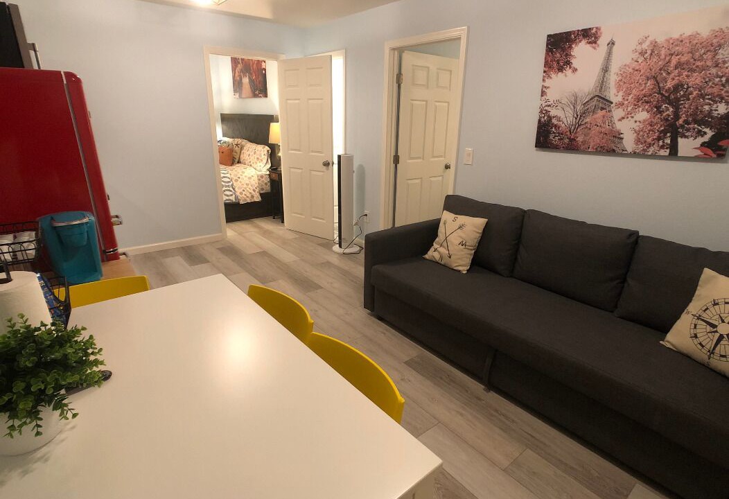 Photo of Livingroom in East San Mateo