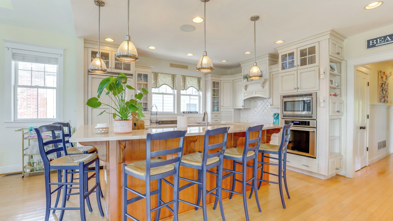 Photo of Others in Avalon