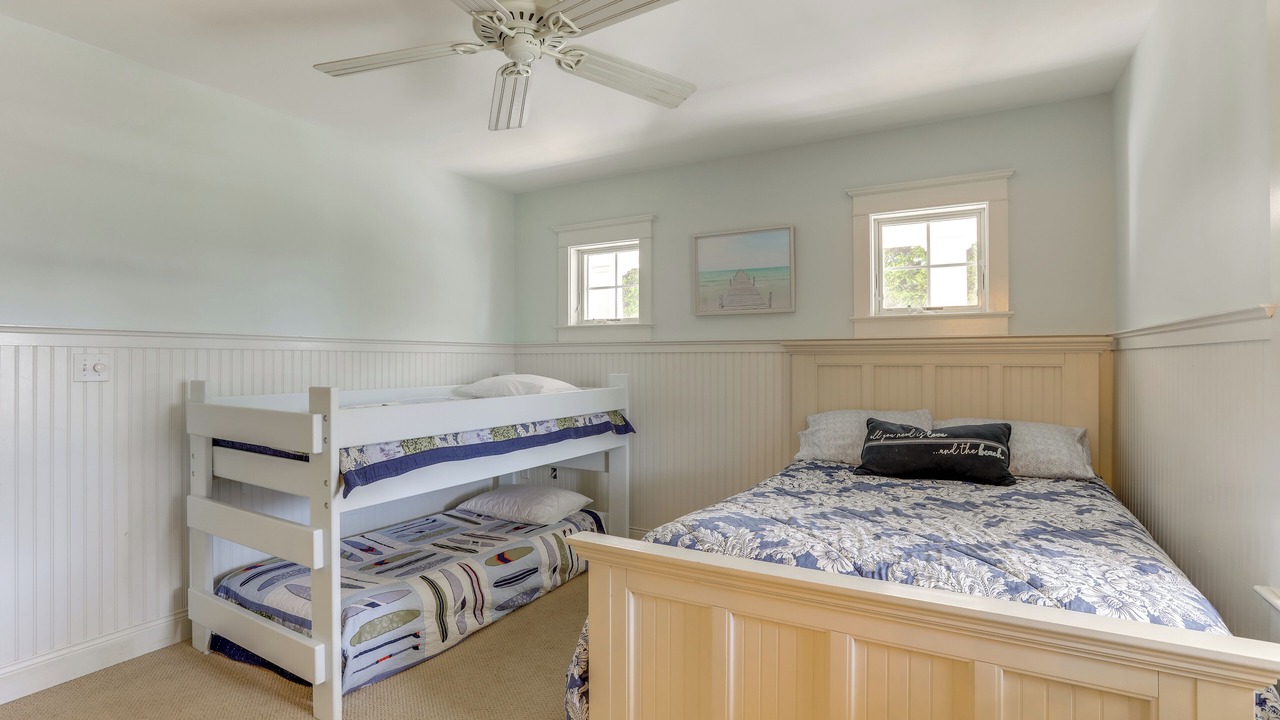 Photo of Bathroom in Avalon