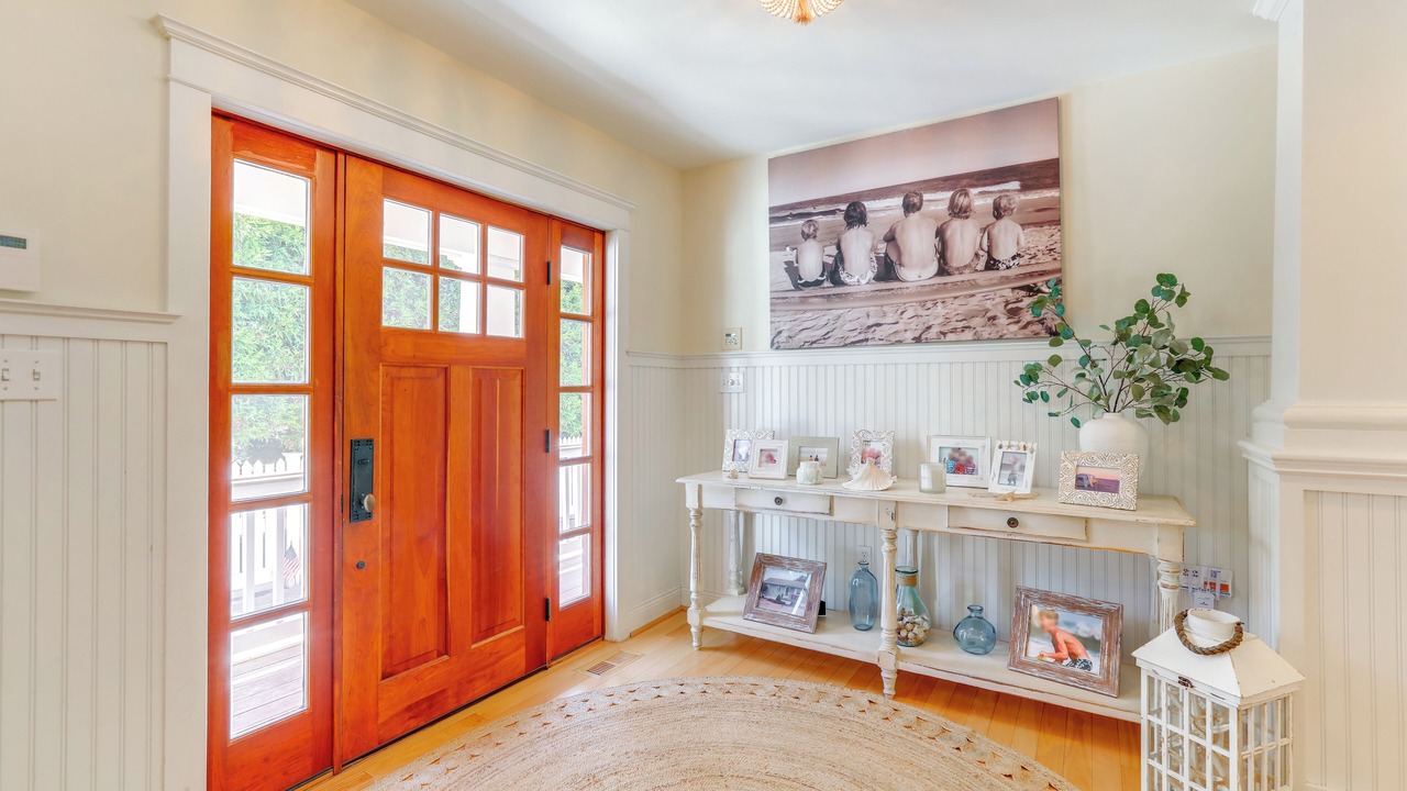 Photo of Others in Avalon