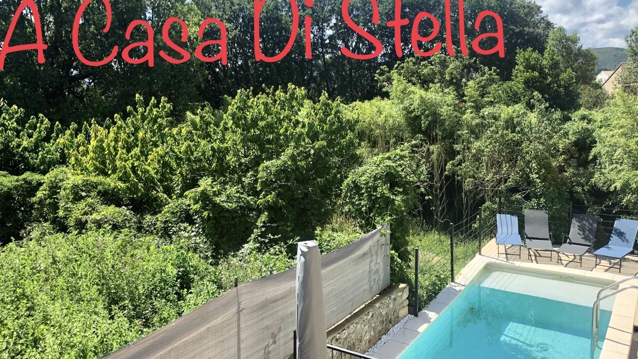 Photo of Outdoor in Saint-Laurent-de-Carnols