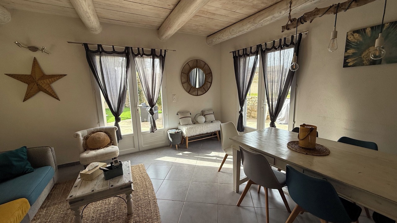 Photo of Livingroom in Saint-Laurent-de-Carnols