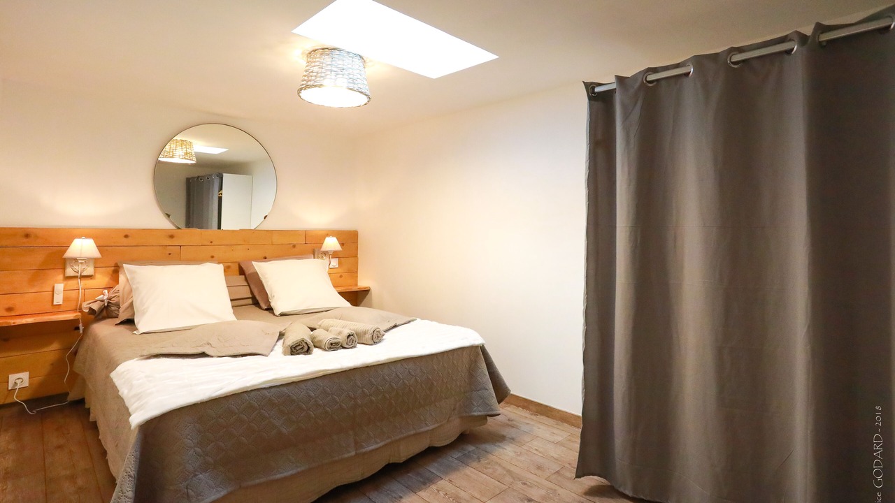 Photo of Bedroom in Villeneuve
