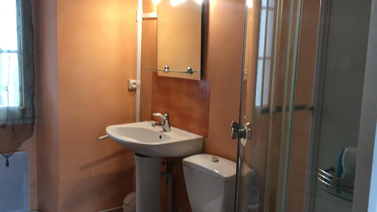 Photo of Bathroom in Monein