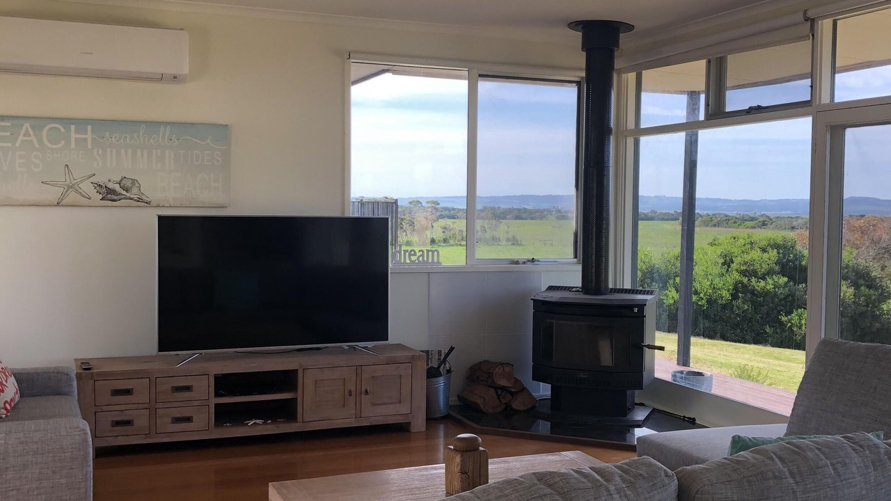 Photo of Livingroom in Sandy Point