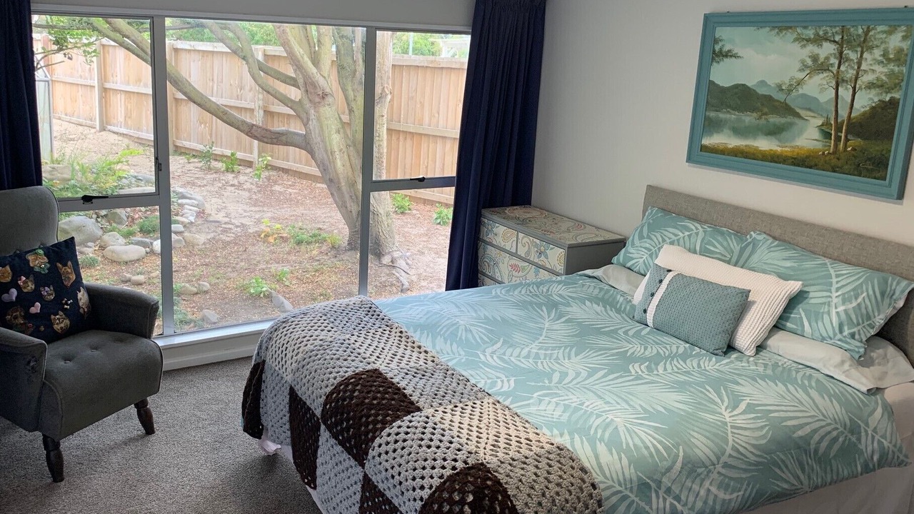 Photo of Bedroom in Waikuku Beach