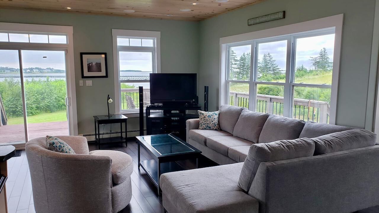 Photo of Livingroom in Oyster Bed