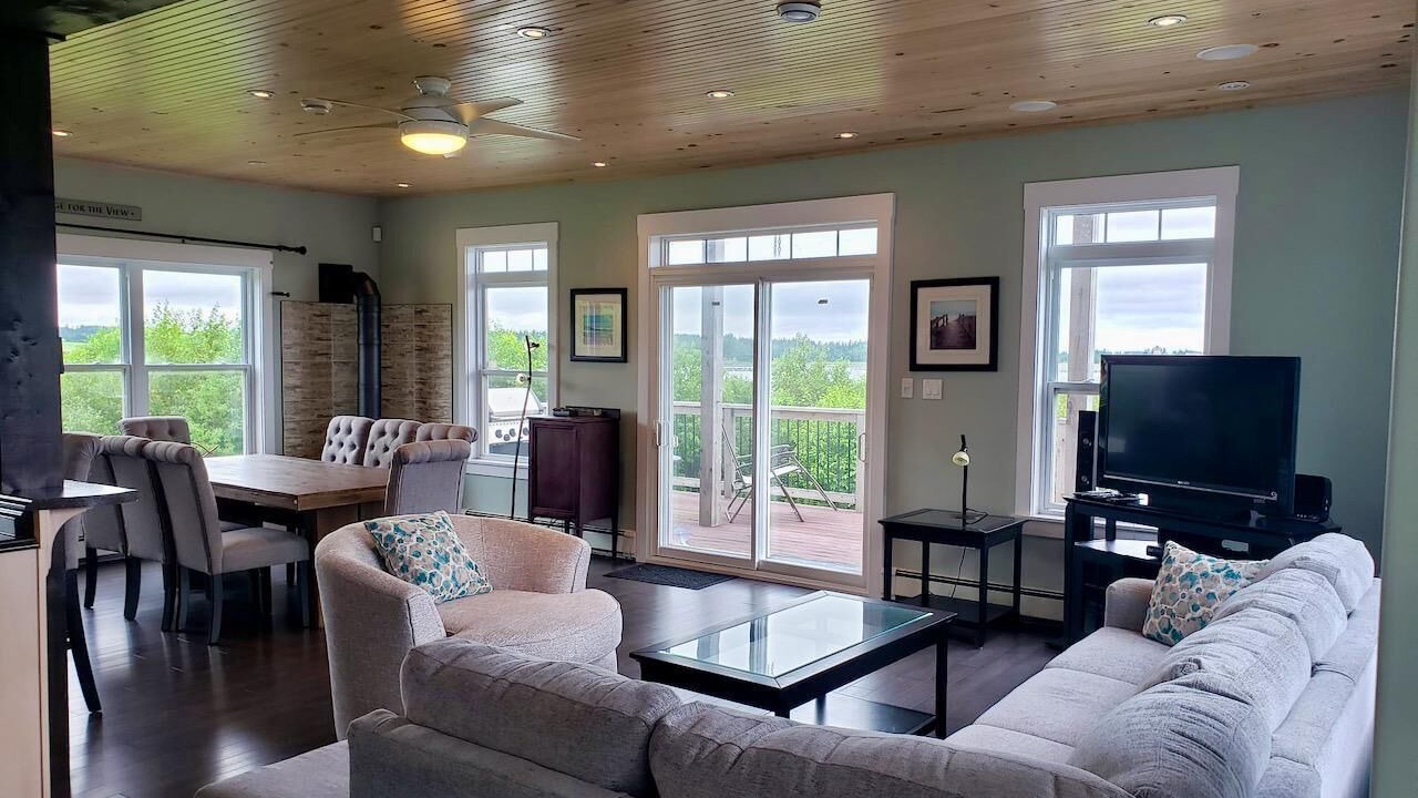 Photo of Livingroom in Oyster Bed