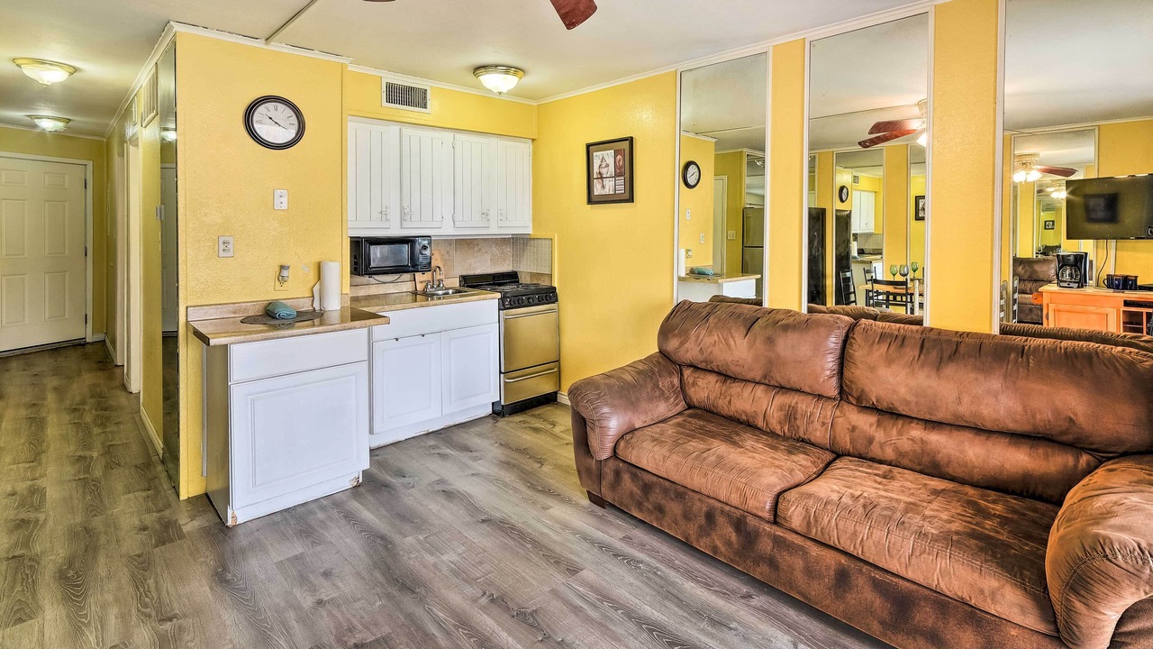Photo of Livingroom in North Beach