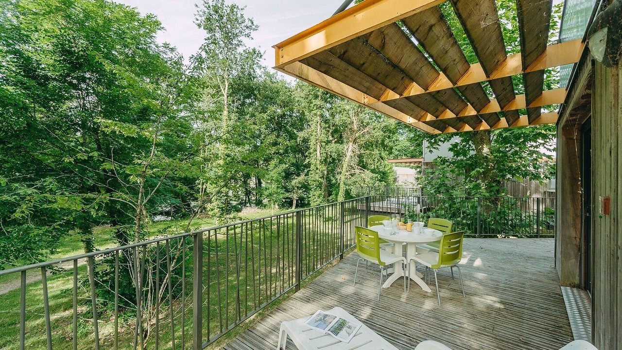 Photo of Patio Balcony in Beaulieu-sur-Dordogne