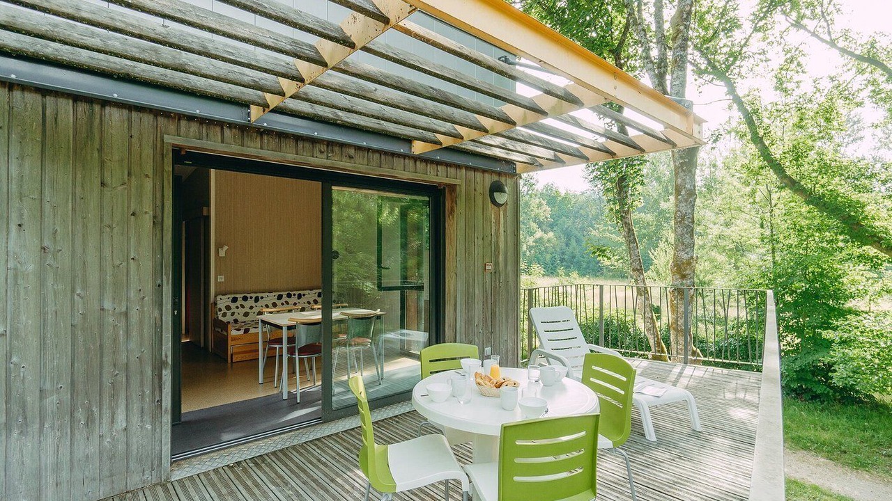 Photo of Patio Balcony in Beaulieu-sur-Dordogne