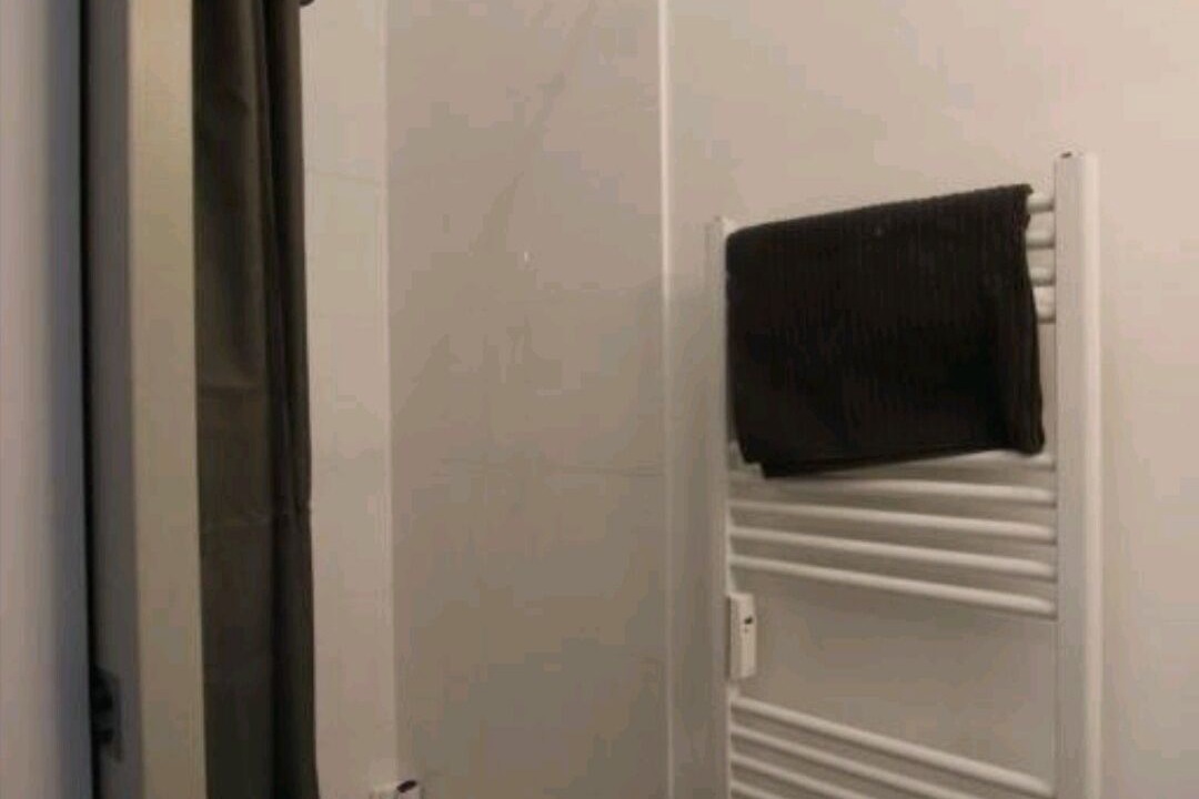 Photo of Bathroom in Fleury-Merogis