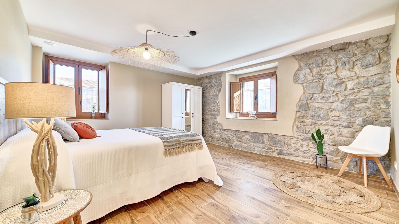 Photo of Bedroom in Larraun