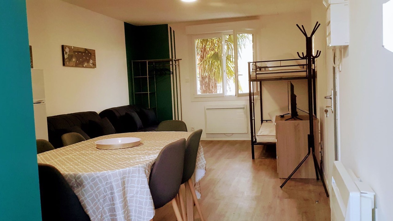 Photo of Bedroom in Saint-Laurent-sur-Sevre