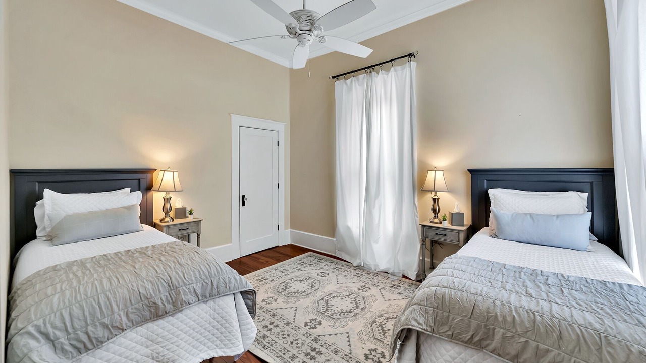 Photo of Bedroom in Austin Ave.