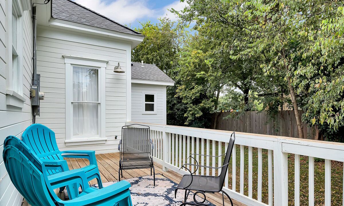 Photo of Patio Balcony in Austin Ave.