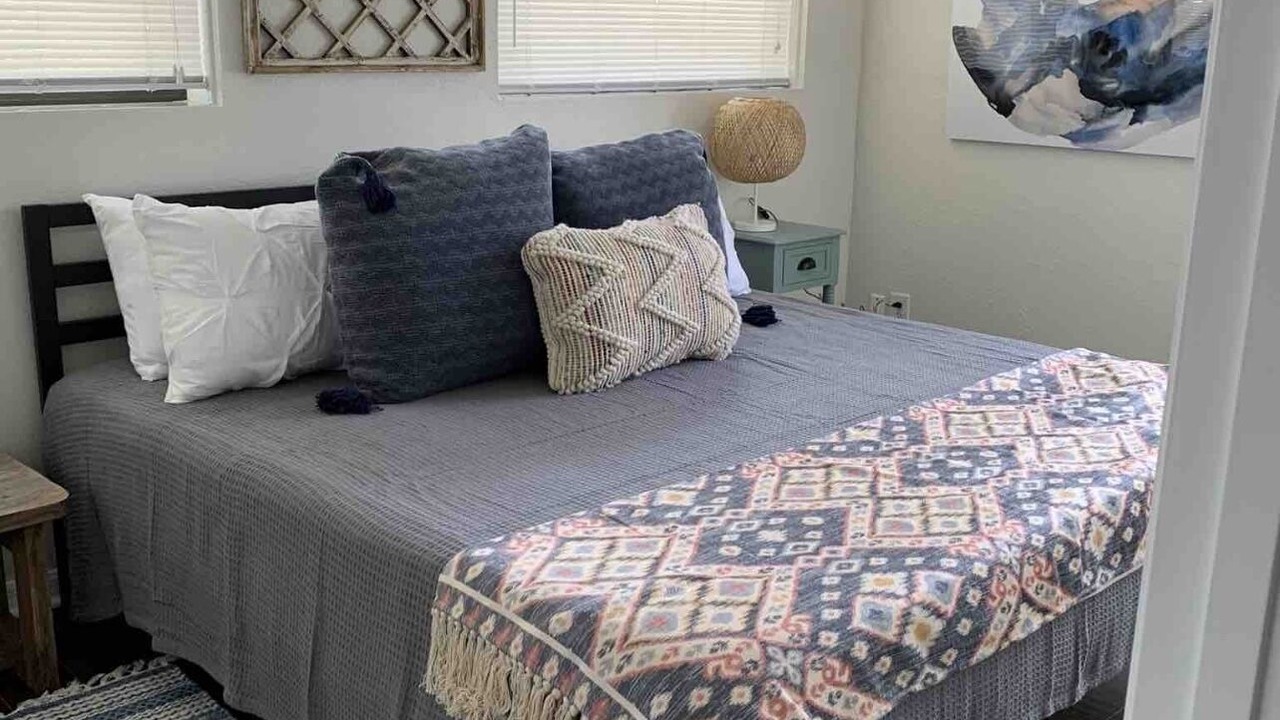 Photo of Bedroom in Winter Garden