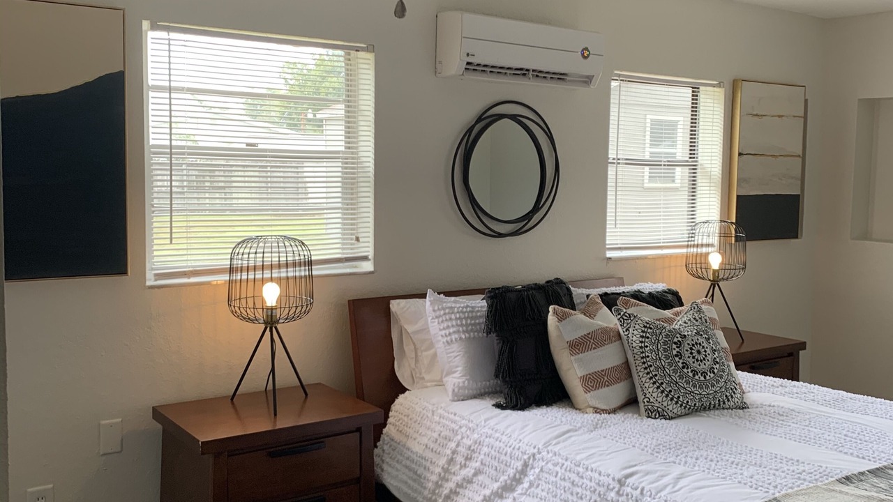 Photo of Bedroom in Winter Garden