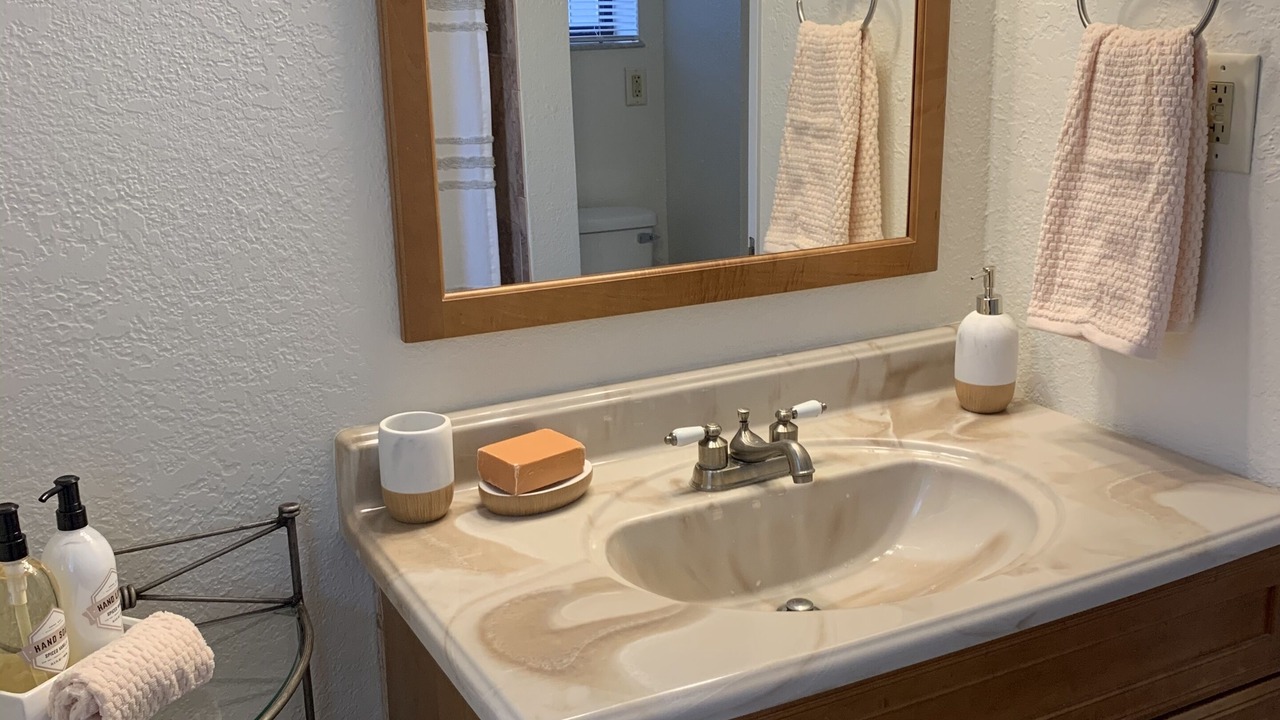 Photo of Bathroom in Winter Garden