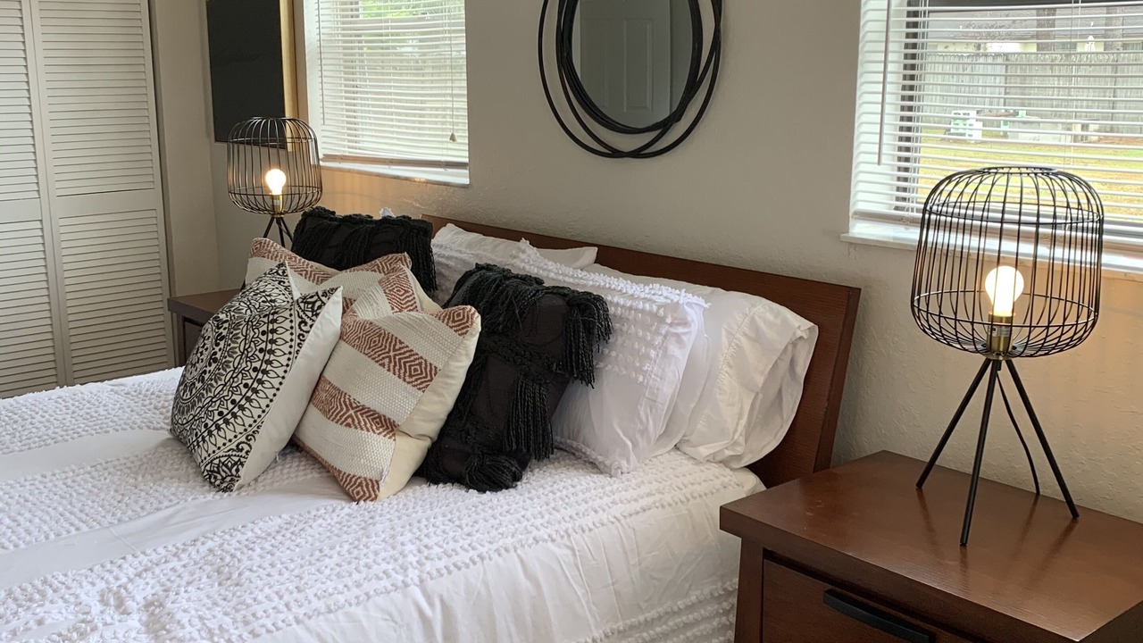 Photo of Bedroom in Winter Garden