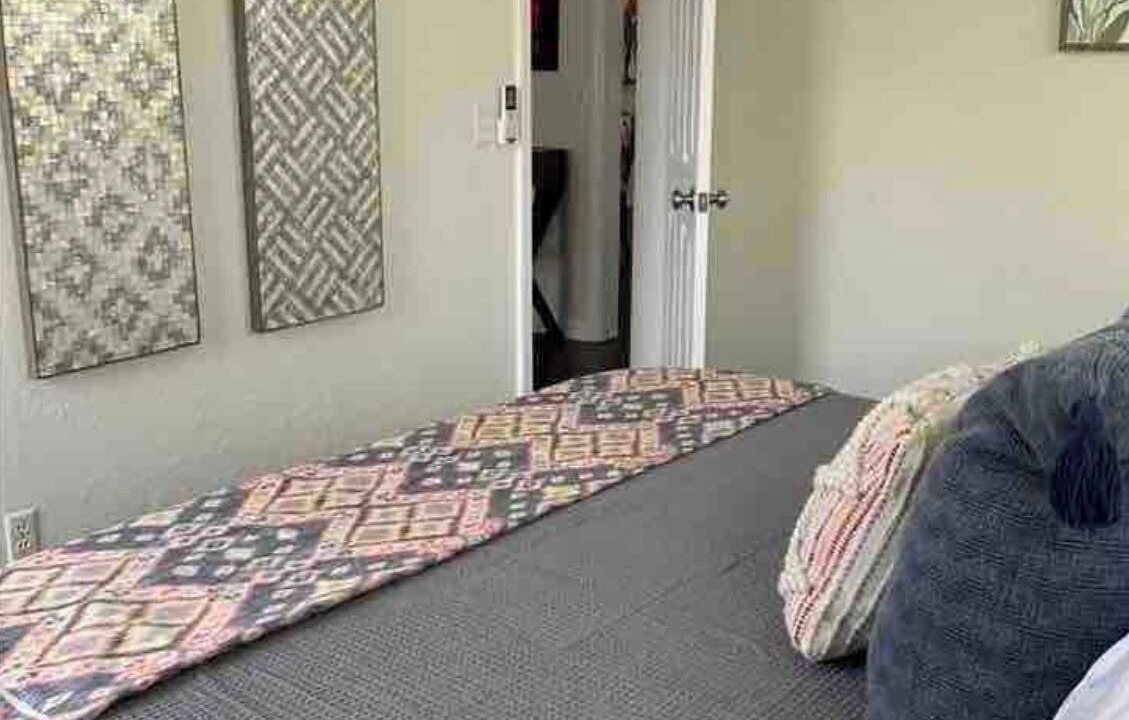 Photo of Bedroom in Winter Garden