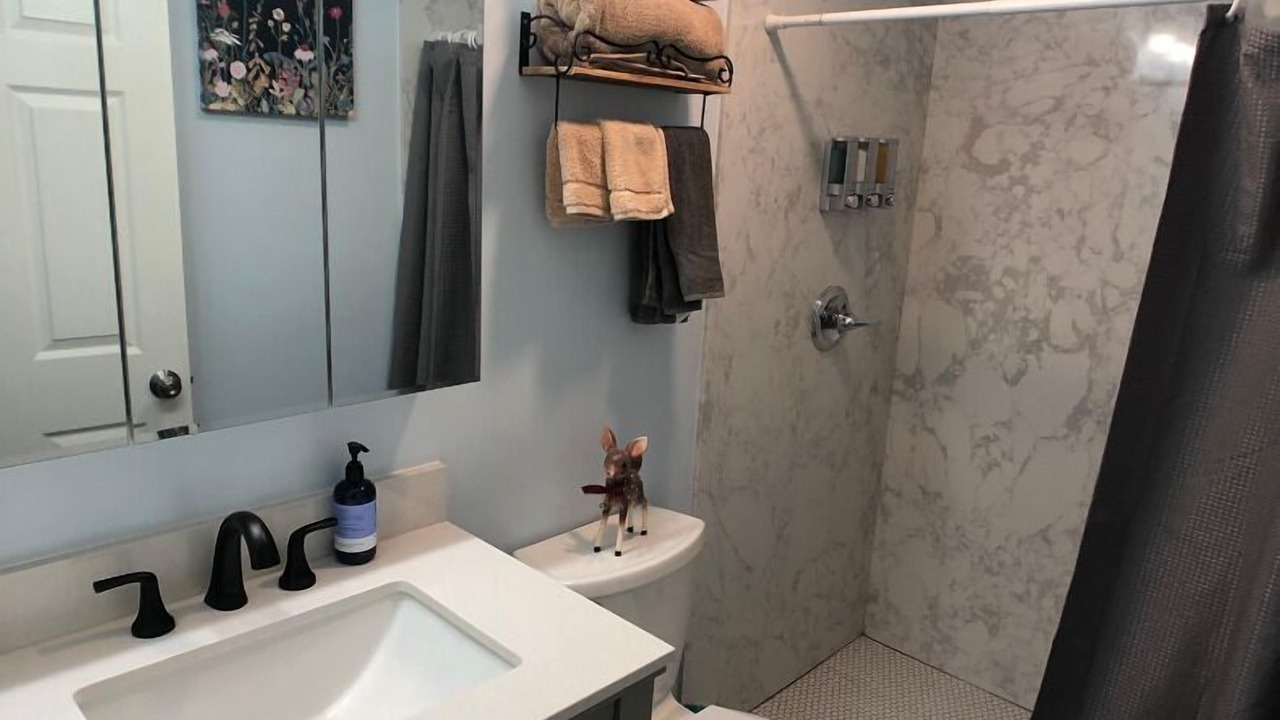 Photo of Bathroom in East San Mateo