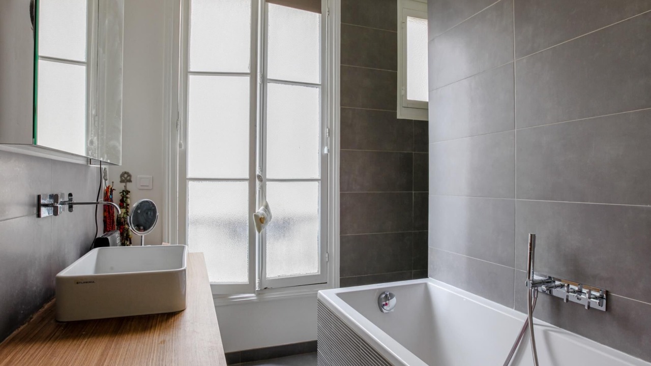 Photo of Bathroom in 15th Arrondissement