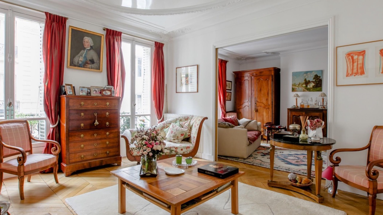 Photo of Livingroom in 15th Arrondissement