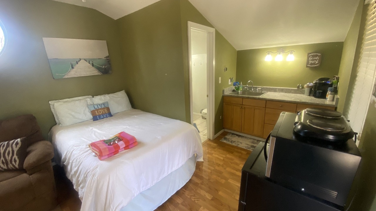 Photo of Bedroom in Quinlan