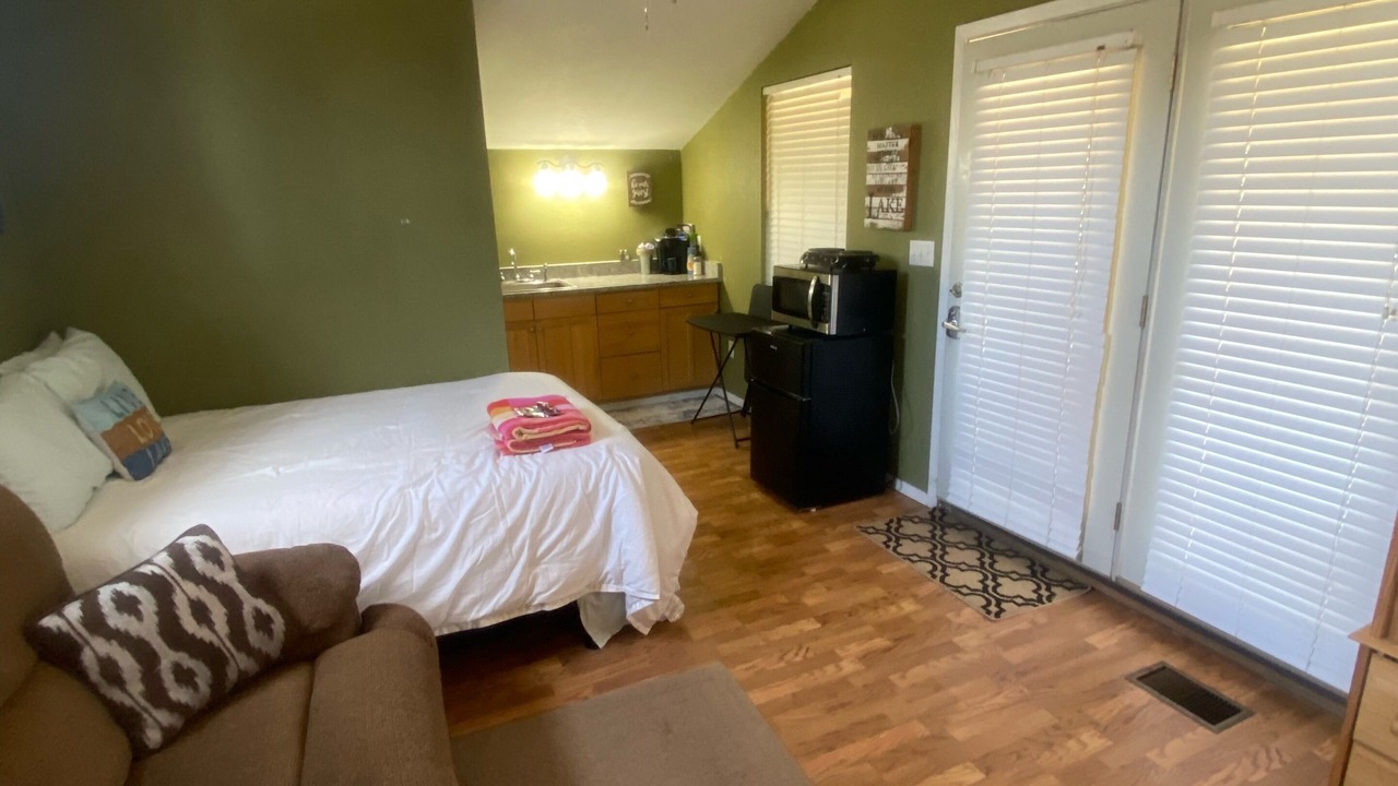 Photo of Bedroom in Quinlan