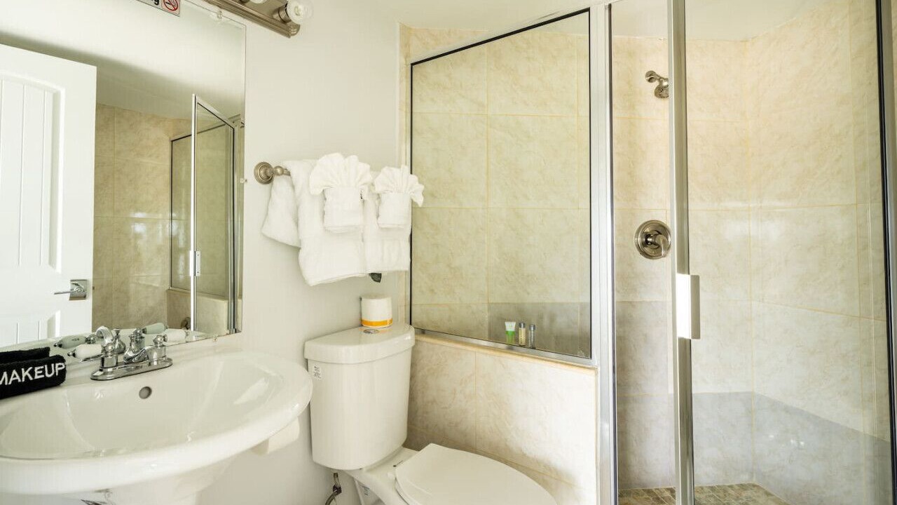 Photo of Bathroom in Sugarloaf Key