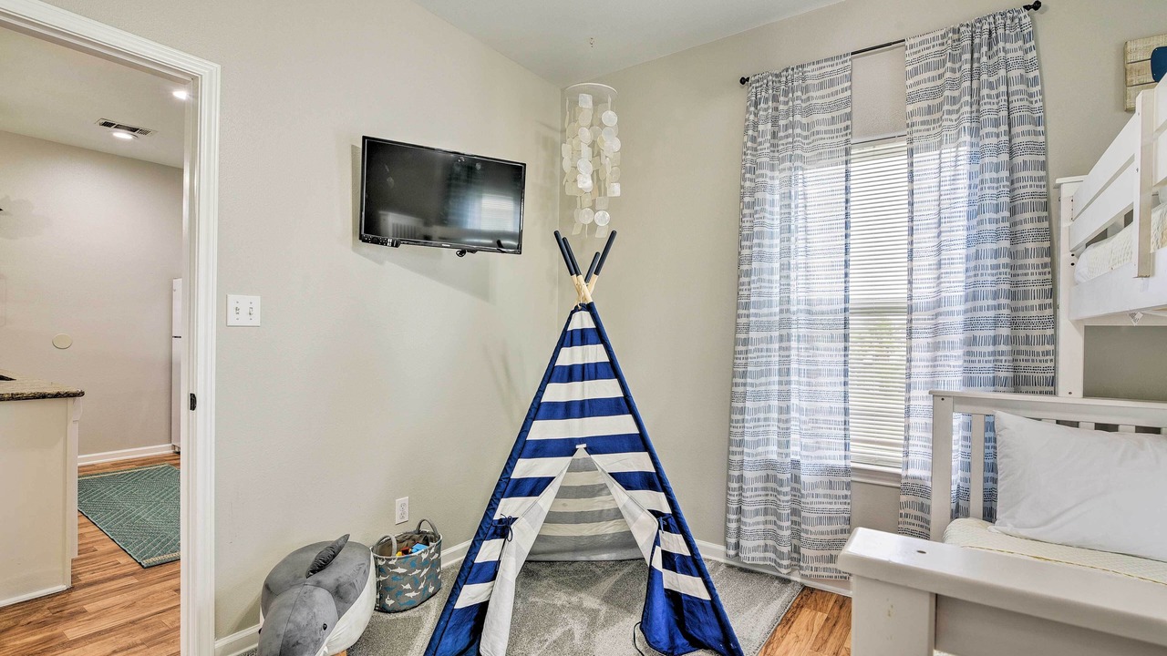 Photo of Bedroom in Terramar Beach