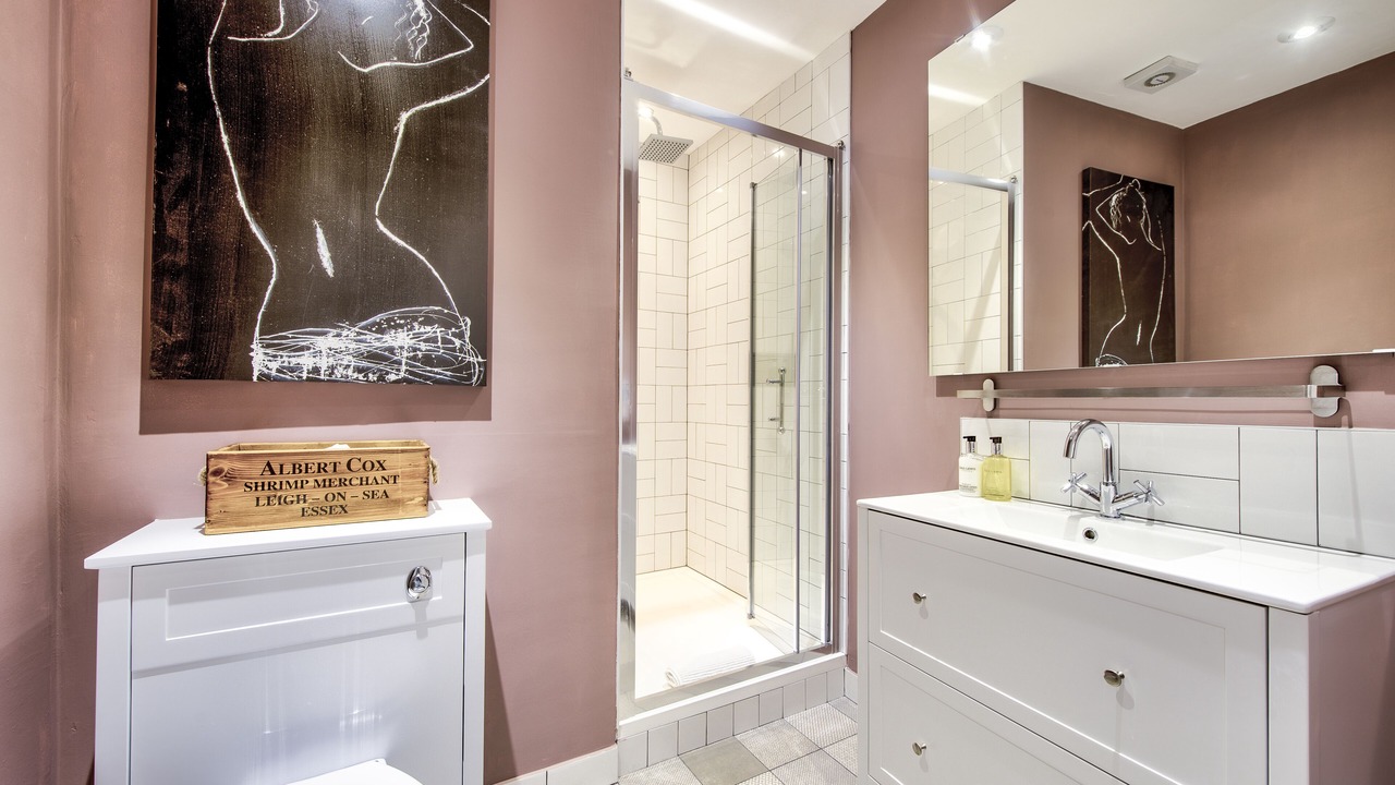 Photo of Bathroom in Glasgow Westend