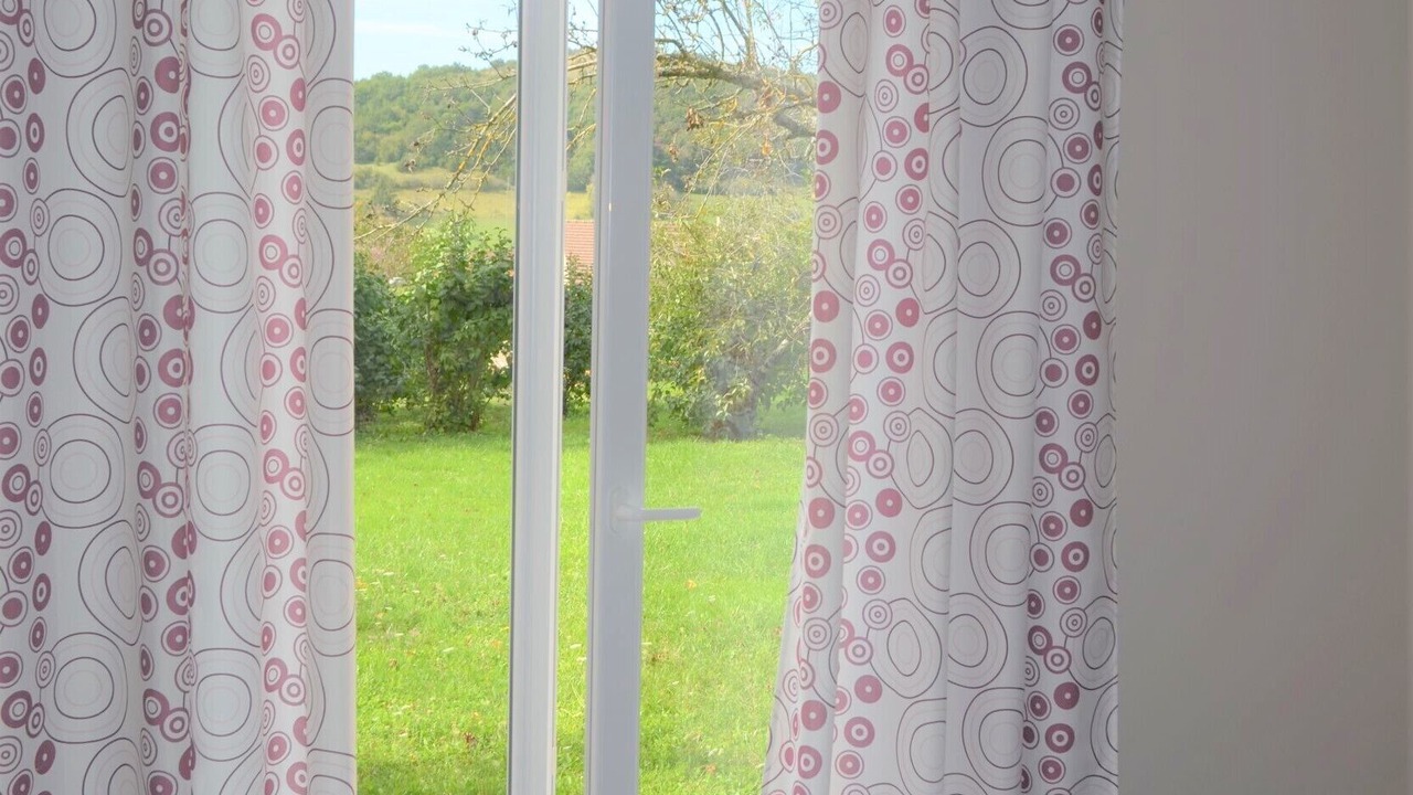 Photo of Bedroom in Saint-Gengoux-le-National